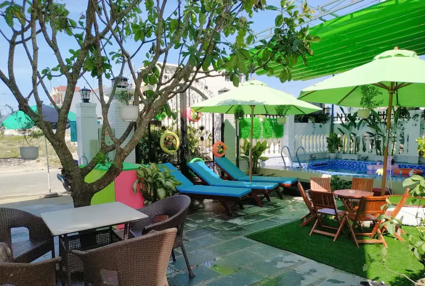 Happy Monkey Hostel - Image 1