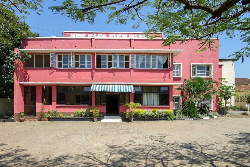 New East View Hotel - Image 1