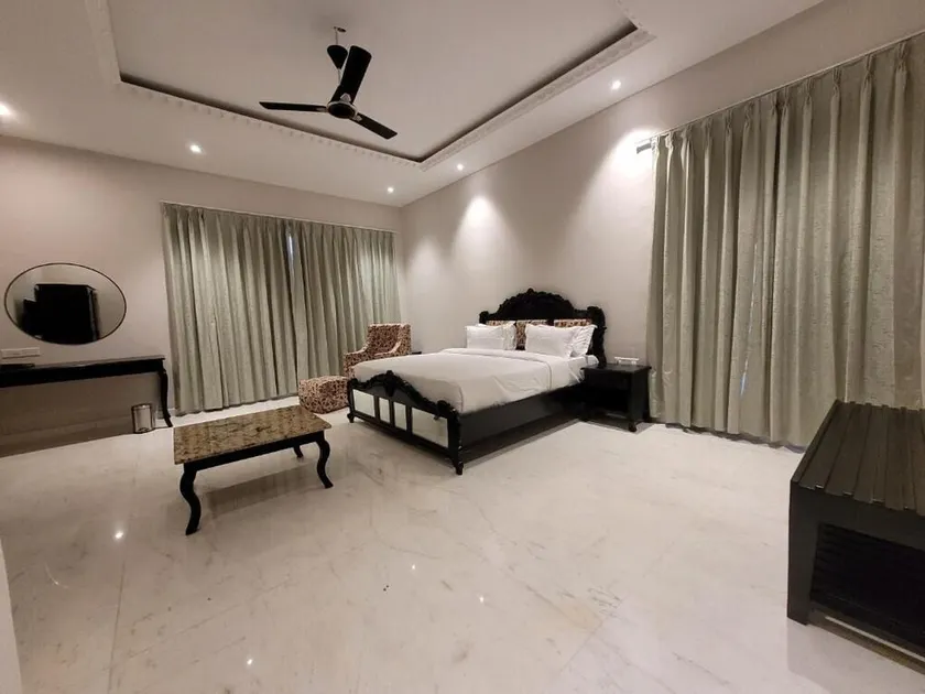 Hotel Suryauday - Image 1