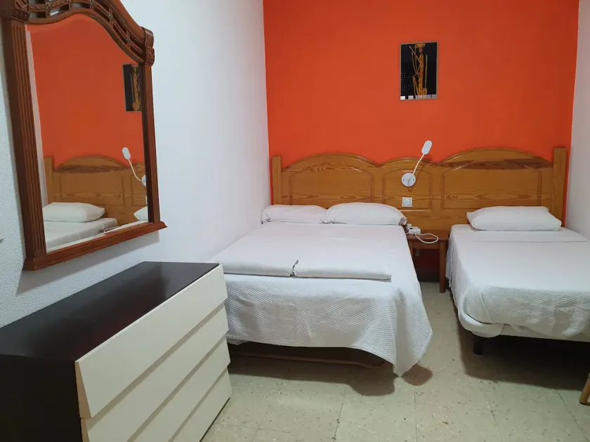 Doramas Private Rooms - Image 1