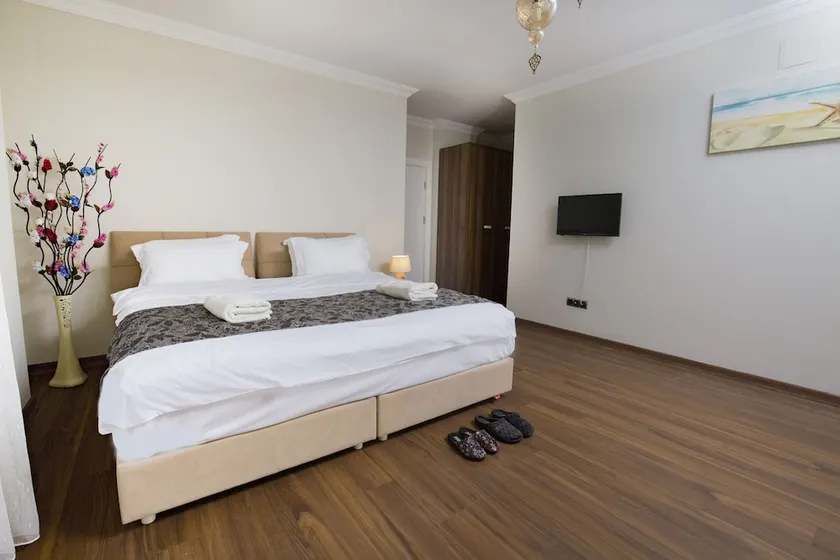 Prince Suite Apart - Image 1