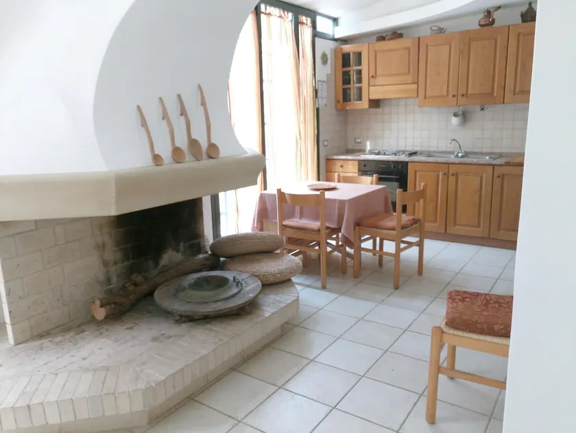 House With 3 Bedrooms in Quartu Sant'elena, With Furnished Terrace - 200 m From the Beach - Image 1