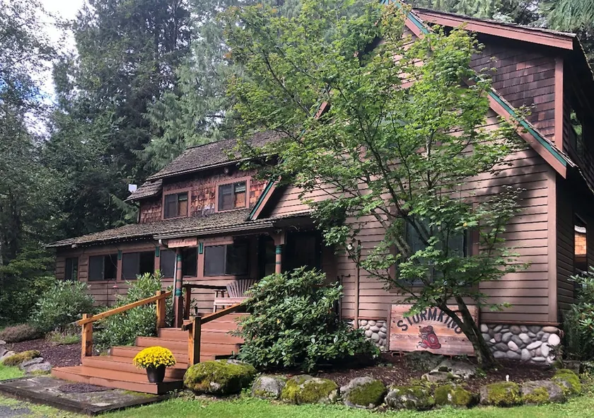 Stormking Hotel at Mt. Rainier - Image 1