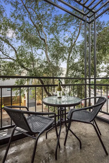 Best Western Northbridge Apartments - Image 1