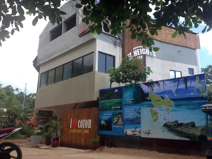 Kawayanan Heights Inn - Image 1