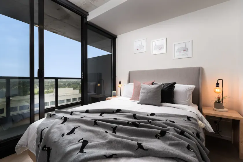 568 St Kilda Road Apartments by TWIG - Image 1