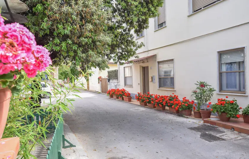 Nice Apartment in Vecchiano With Wifi and 1 Bedrooms - Image 1