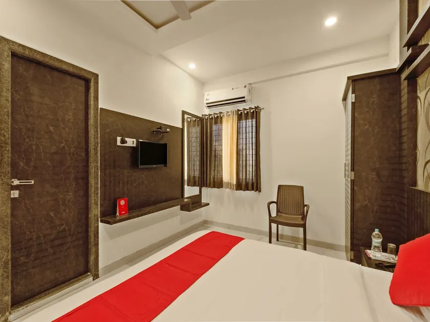 OYO 19196 Shree Sai Niladri Residency - Image 1