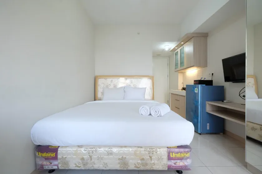 Minimalist Studio Room at The Springlake Apartment Sumarecon Bekasi - Image 1