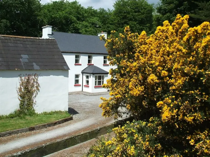Glenview Lodge - Image 1