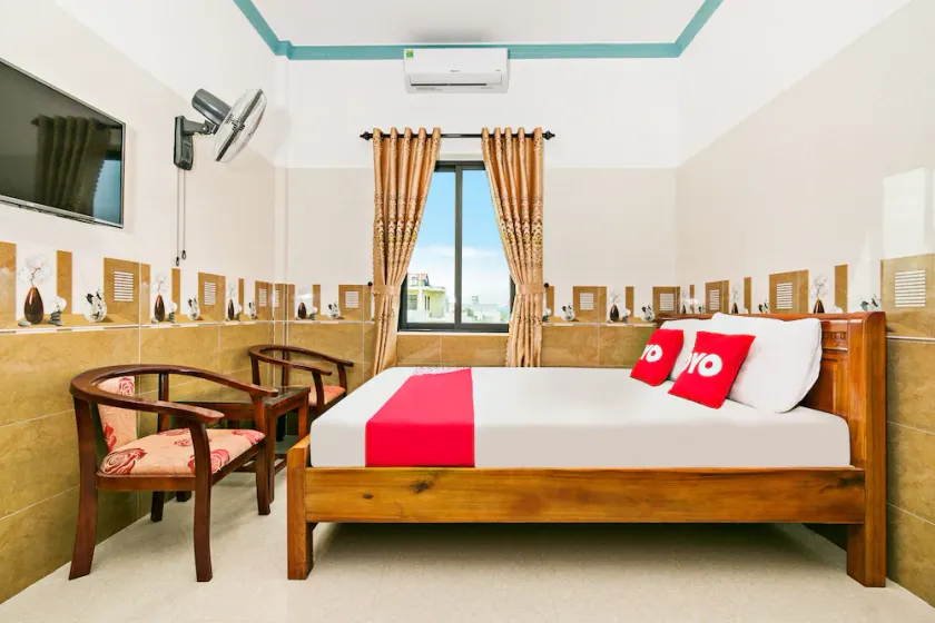 Ha Trung Motel by OYO Rooms - Image 1