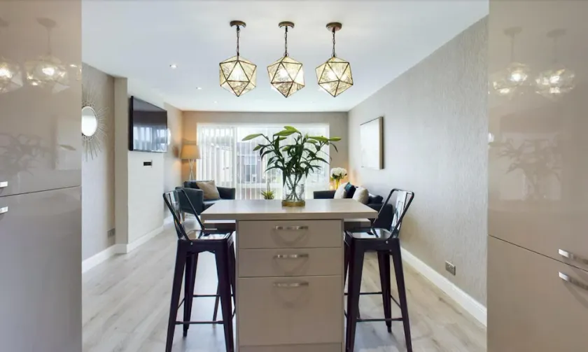 Inviting 2-bed House in Newcastle Upon Tyne - Image 1