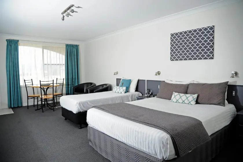 Tamar River Villas - Image 1