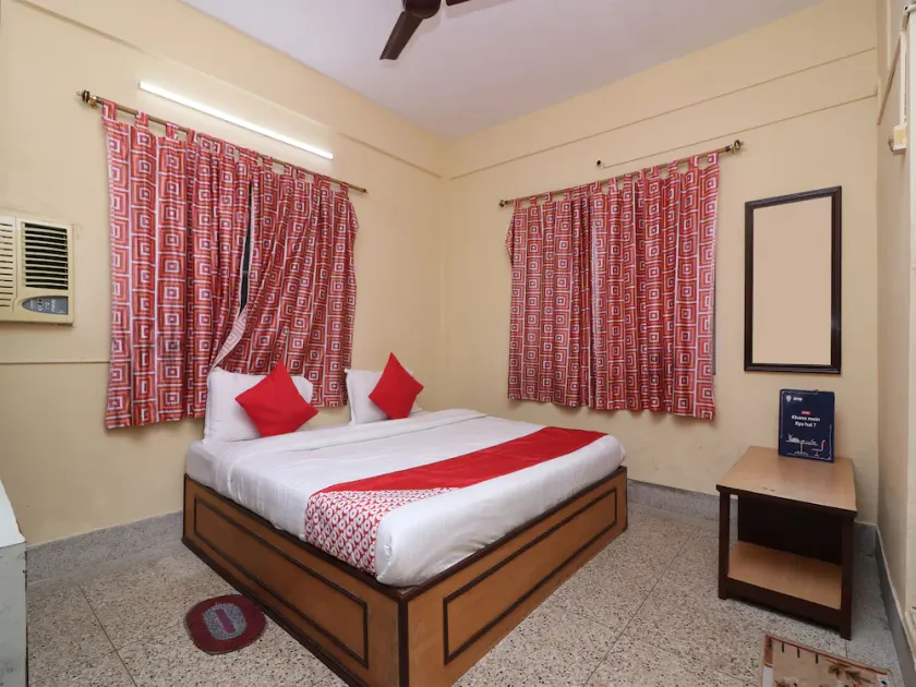 OYO 14232 Behala Guest House - Image 1