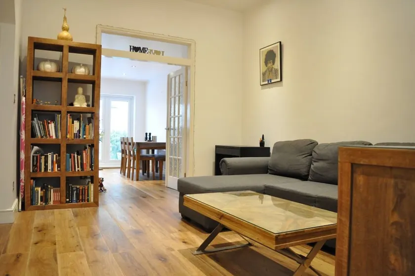 1 Bedroom Flat Near Finsbury Park - Image 1