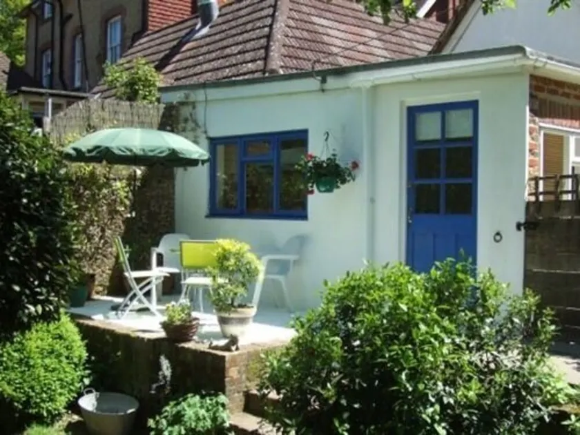 Overglen Court - Image 1