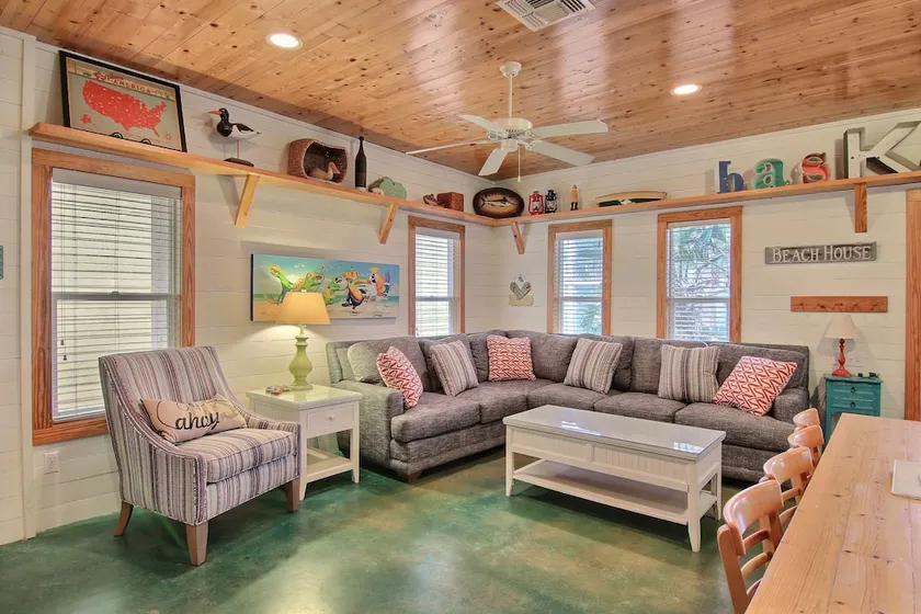 Basket Case 4 Bedroom Home - Image 1