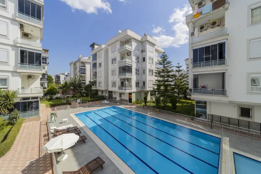 Delightful Flat With Shared Pool in Konyaalti - Image 1