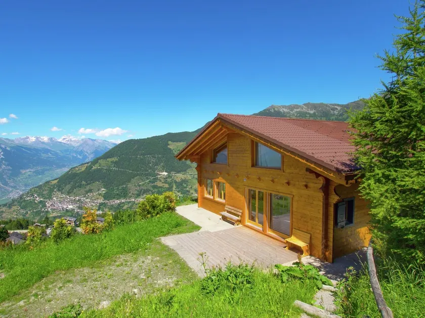 Chalet Alpina - Image 1