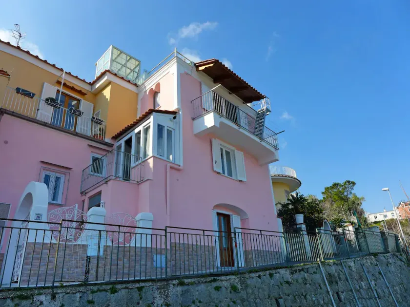Holiday Home the Pink by Interhome - Image 1