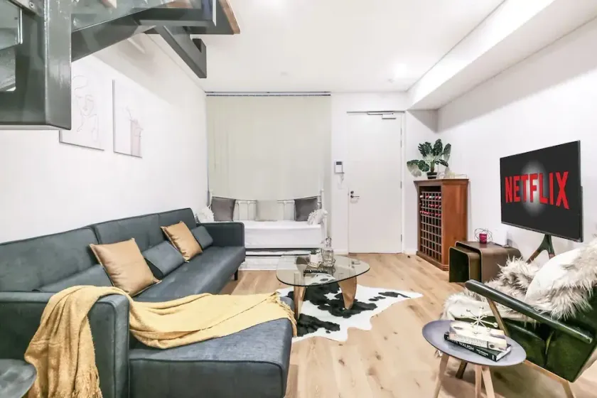 A07-darling Harbour 2 BDR Loft - Image 1