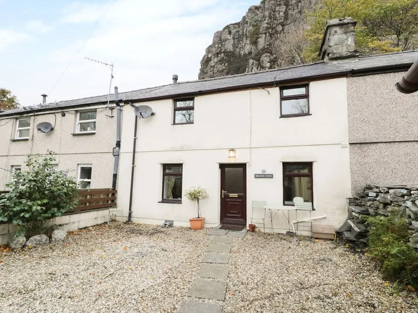 Bridgeway House - Image 1