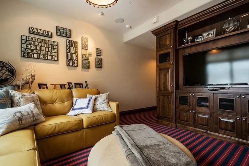 Abode at Silver Strike - Image 1