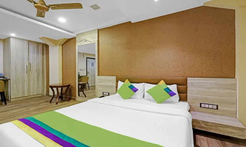 Hotel Apollo by Treebo - Image 1