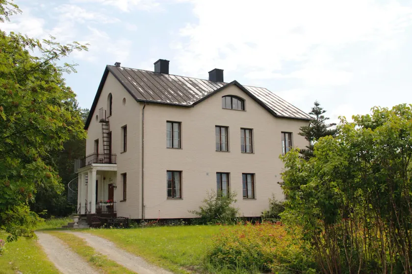 OyeGarden - Image 1