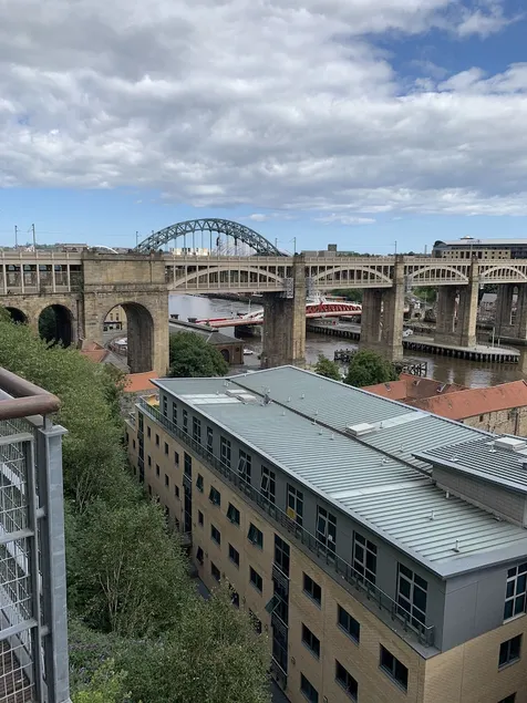 Modern 2 Bedroom Flat - Riverside Lofts - Image 1