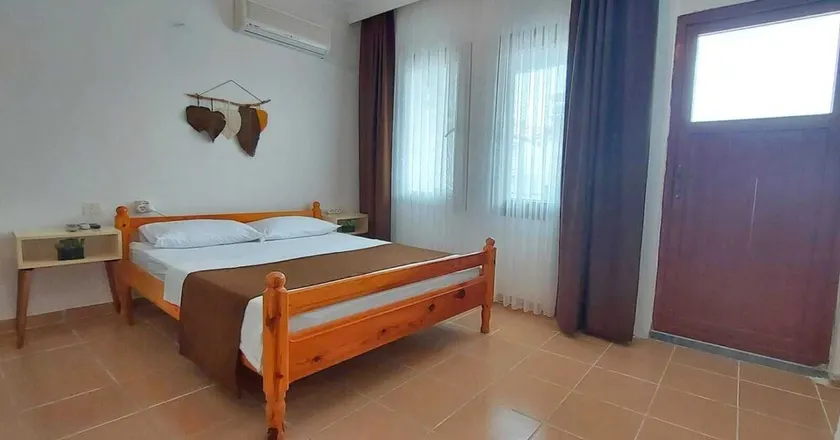 Gokce Otel Akyaka - Image 1