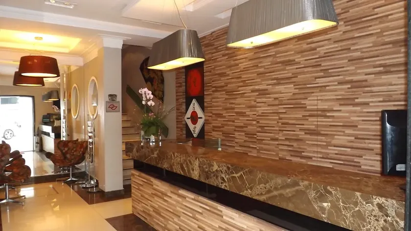 Gloria Plaza Hotel - Adults Only - Image 1