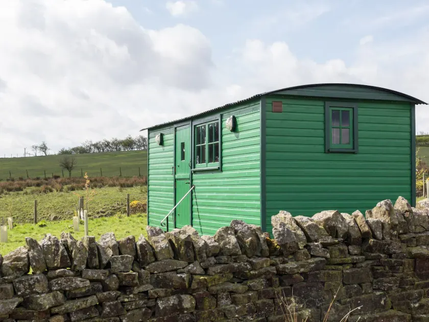 Peat Gate Shepherd's Hut - Image 1