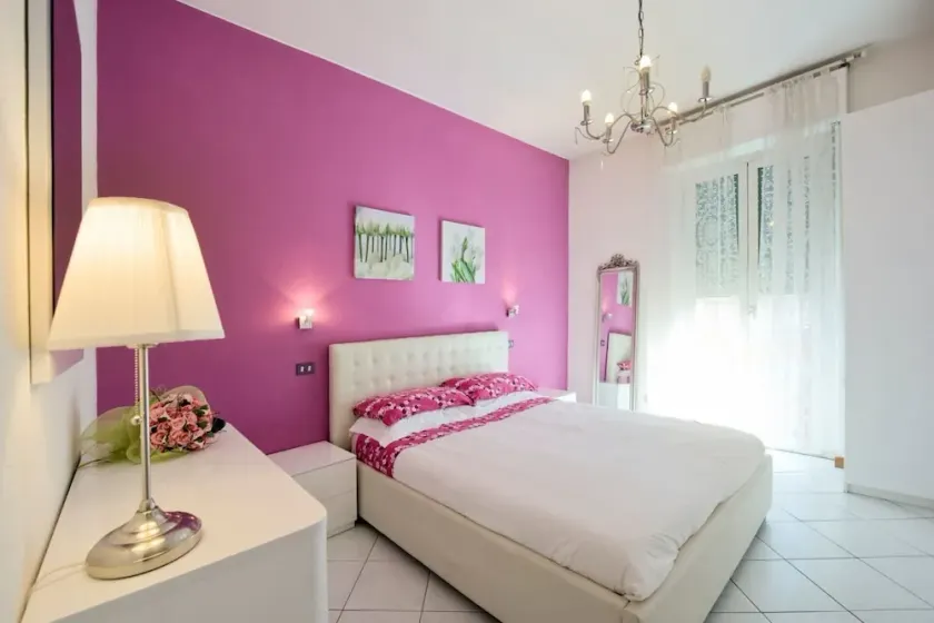 Stunning 1-bed Apartment in Milano - Image 1