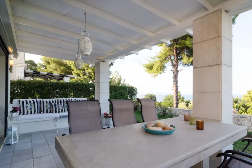 White Rose Villa - Image 1