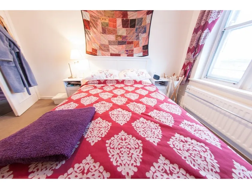 Charming 1-br Upper Holloway Flat For 2 - Image 1