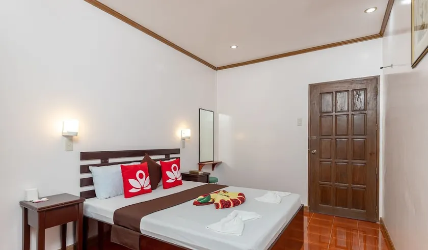 Cool Breeze Hotel and Villas by ZEN Rooms - Image 1
