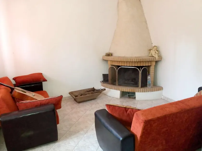 House with 2 bedrooms in Lesvos with enclosed garden and WiFi 13 km from the beach - Image 1
