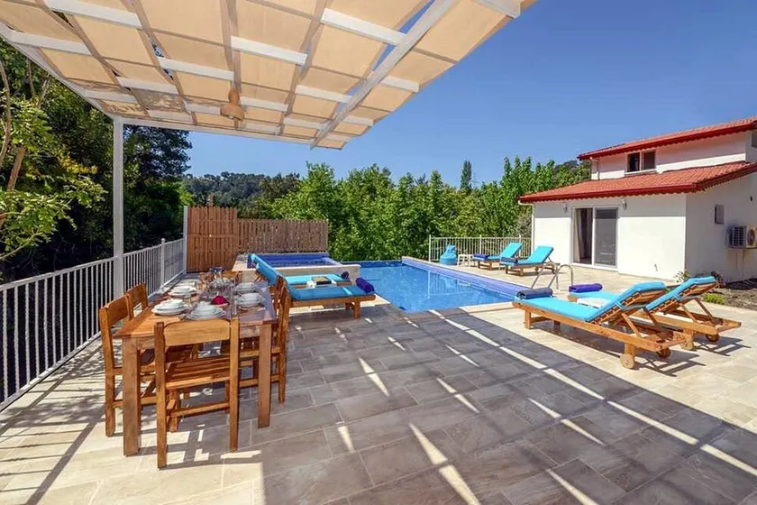 Villa Tuzer - Image 1