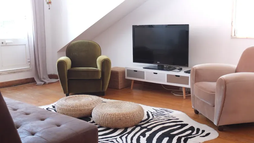 Quiet and Sunny central Lisbon apartment - Image 1
