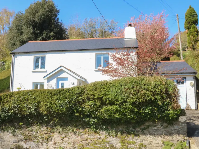 Spring Cottage - Image 1