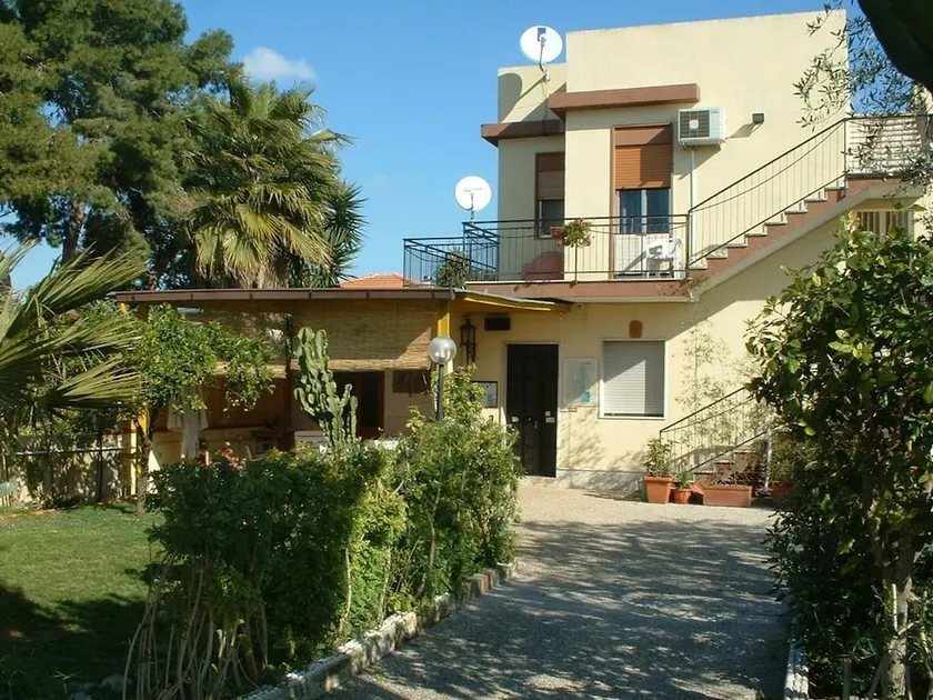 B&B Bouganvillea - Image 1