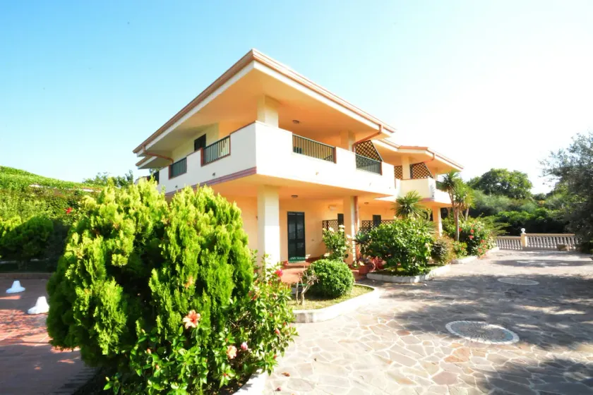 My Villa Eden - Image 1