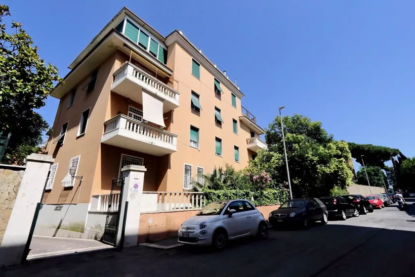 Wohnung mit Terrasse | Petersdom in der Nähe - Image 1