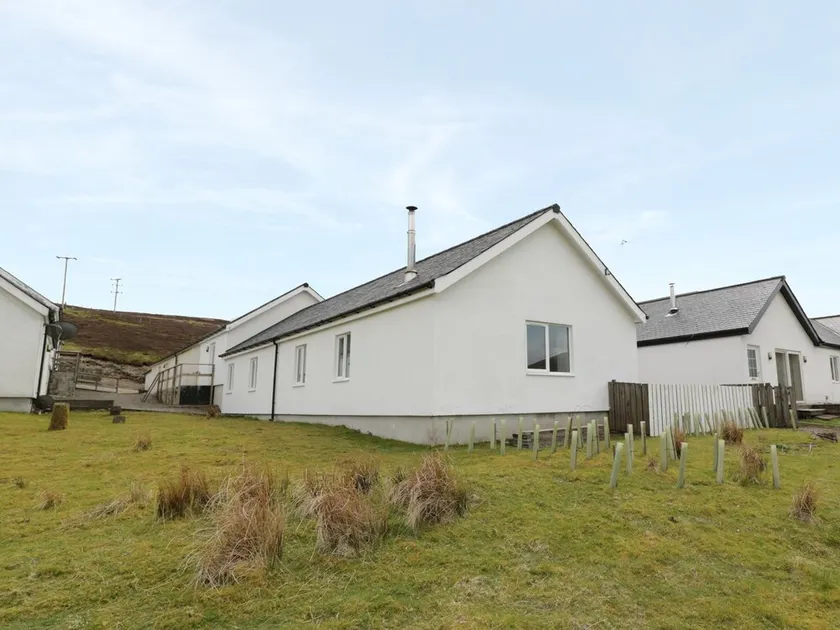 4 Mountain Lodge - Image 1