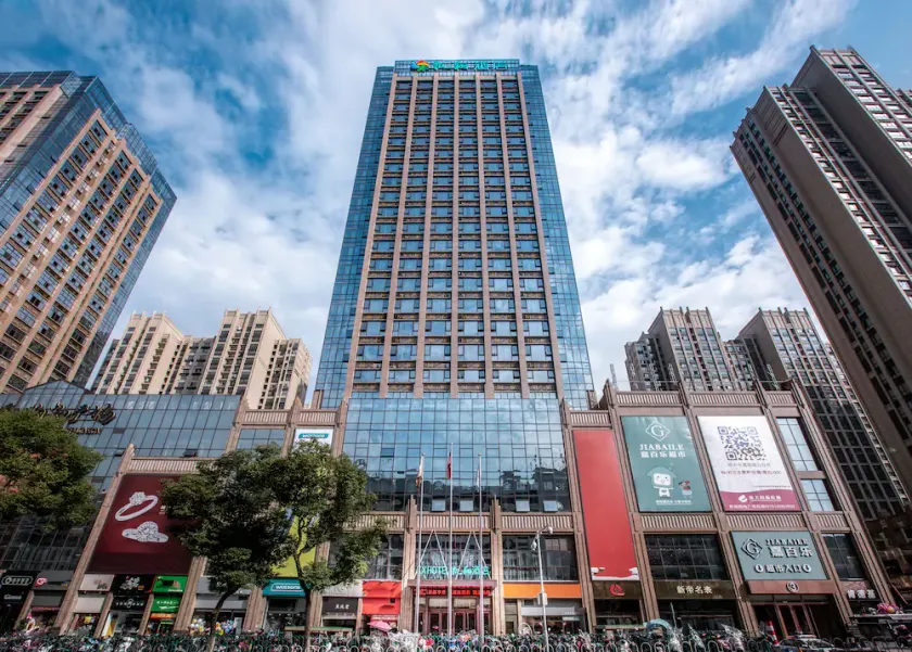 KX Hotel - Image 1
