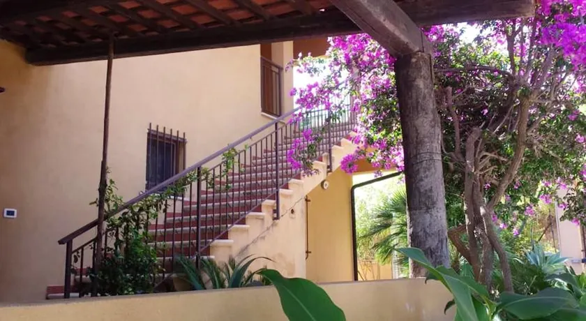 Apartment With 3 Bedrooms in Zambrone, With Wonderful sea View, Enclosed Garden and Wifi - Image 1
