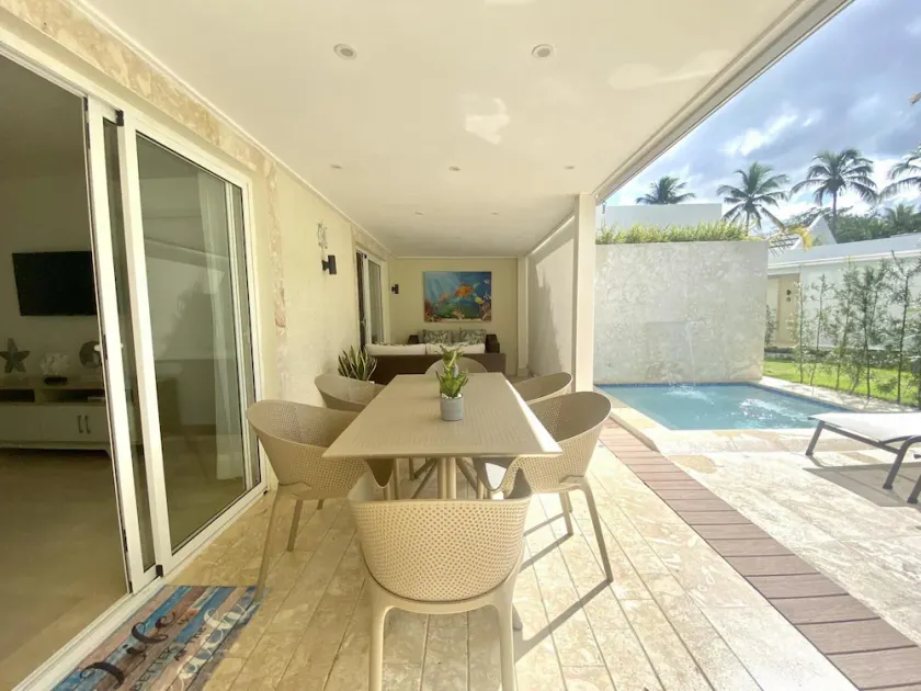 Fabulous Villa in Green One M02 - Image 1