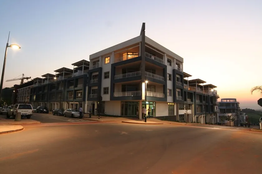 La Loggia Apartments - Image 1