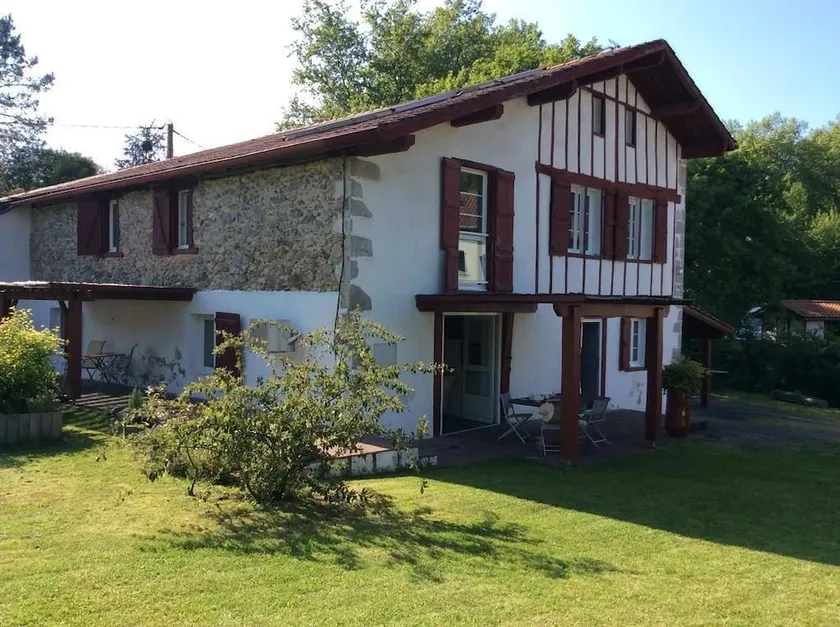 Maison d'Hôtes Uhaldia - Image 1